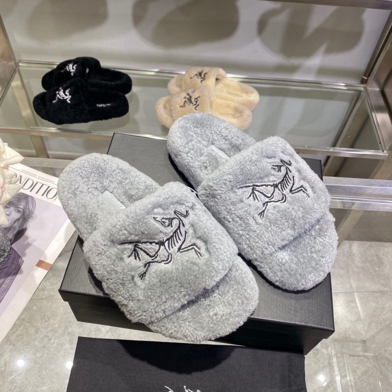 Other Slippers